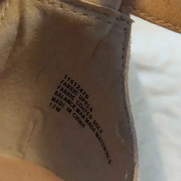 Rhinestone Nude coloured high heels - Picture 4 of 4